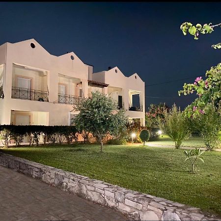 Rethymnian Modern Apartment Adelianos Kampos Exterior photo