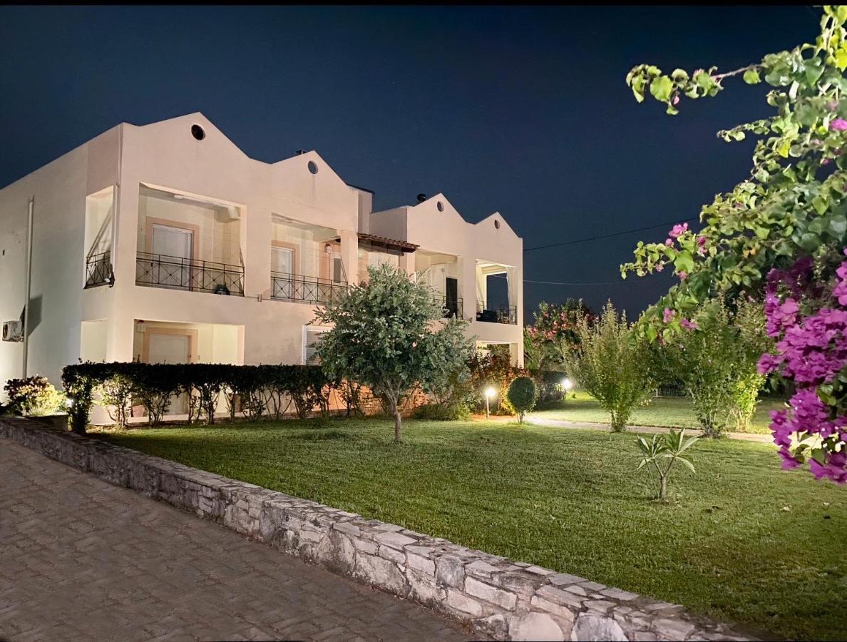 Rethymnian Modern Apartment Adelianos Kampos Exterior photo